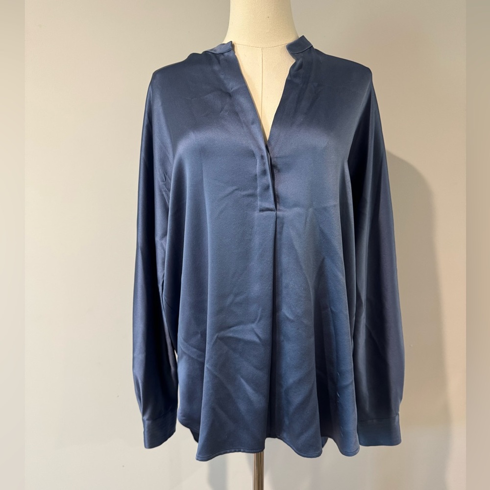 Vince Blue Long Sleeve Mandarin Collar Silk Blouse Size Medium *flaw*